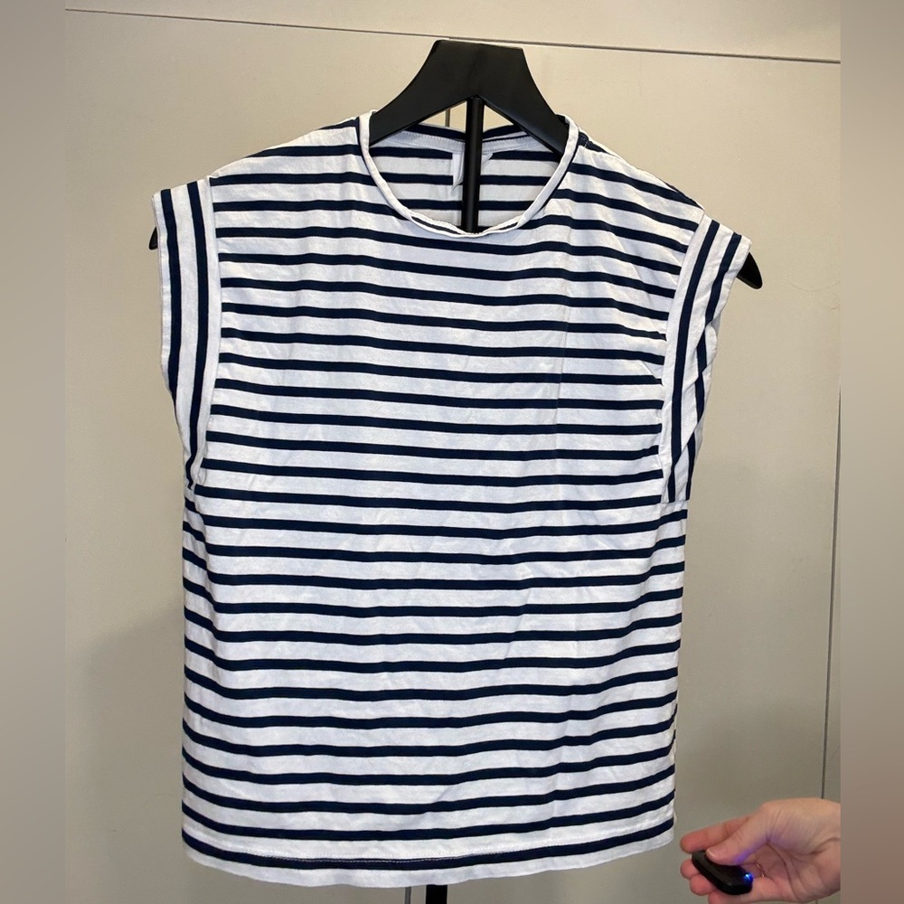 Zara White and Navy Striped Short Sleeve Tee